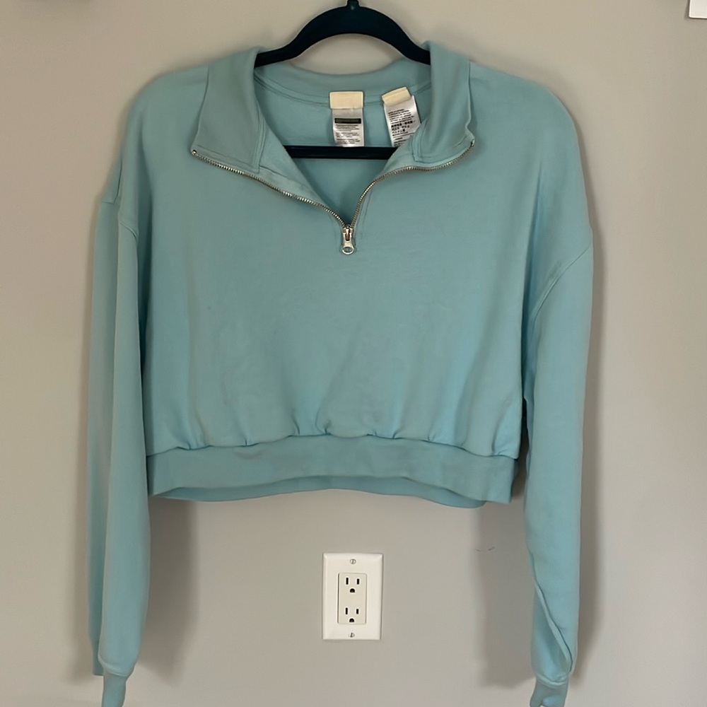 Brand New Levi Cropped Sweatshirt
